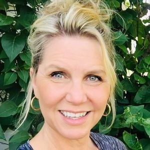 Meet your Posher, Rhonda